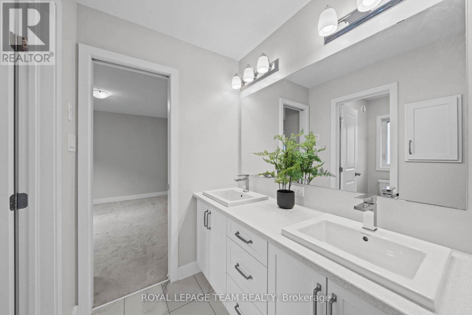 539 Honeylocust Avenue, Ottawa, Ontario  K2V 0L8 - Photo 35 - X13008094