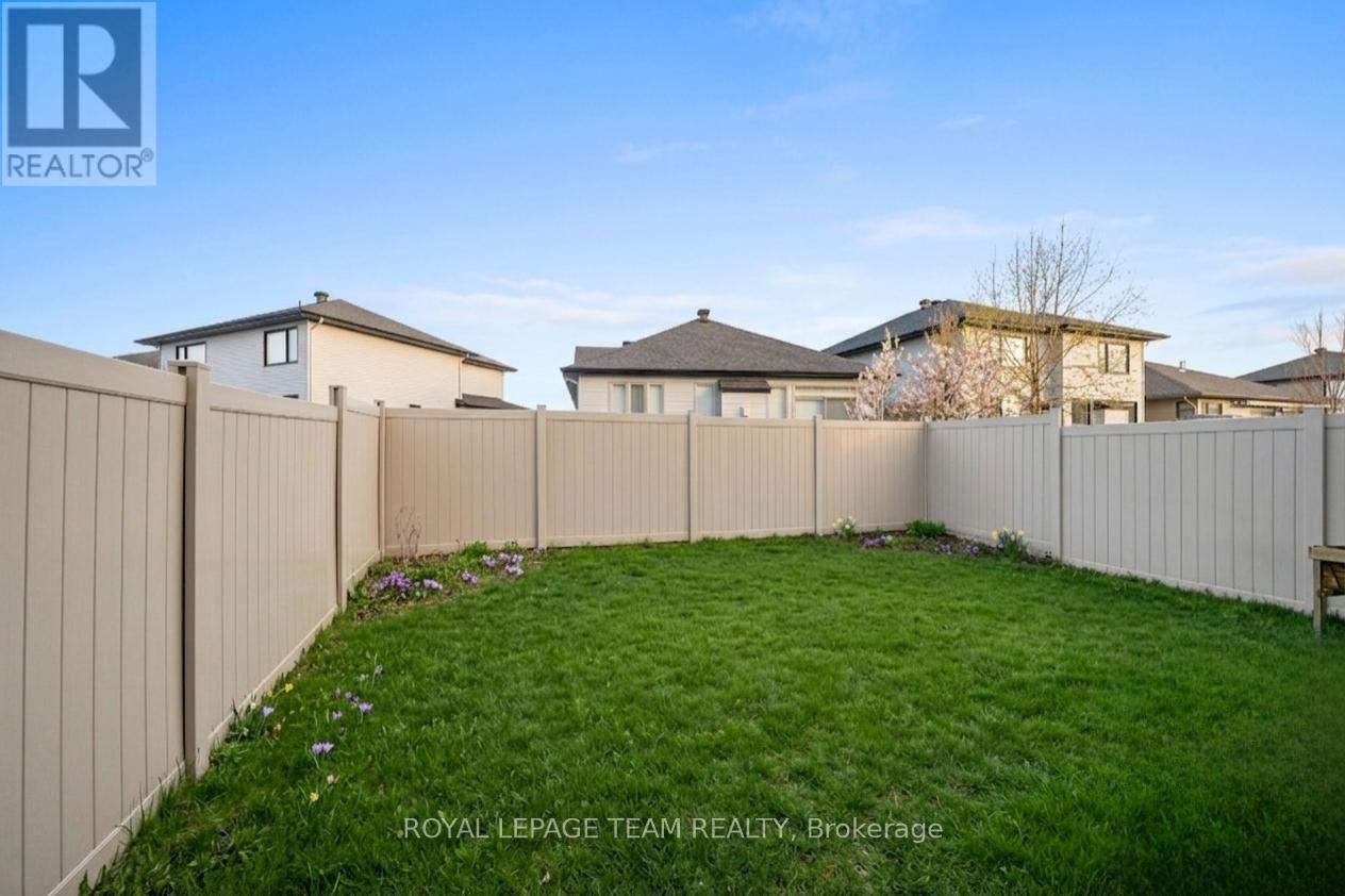 539 Honeylocust Avenue, Ottawa, Ontario  K2V 0L8 - Photo 48 - X13008094