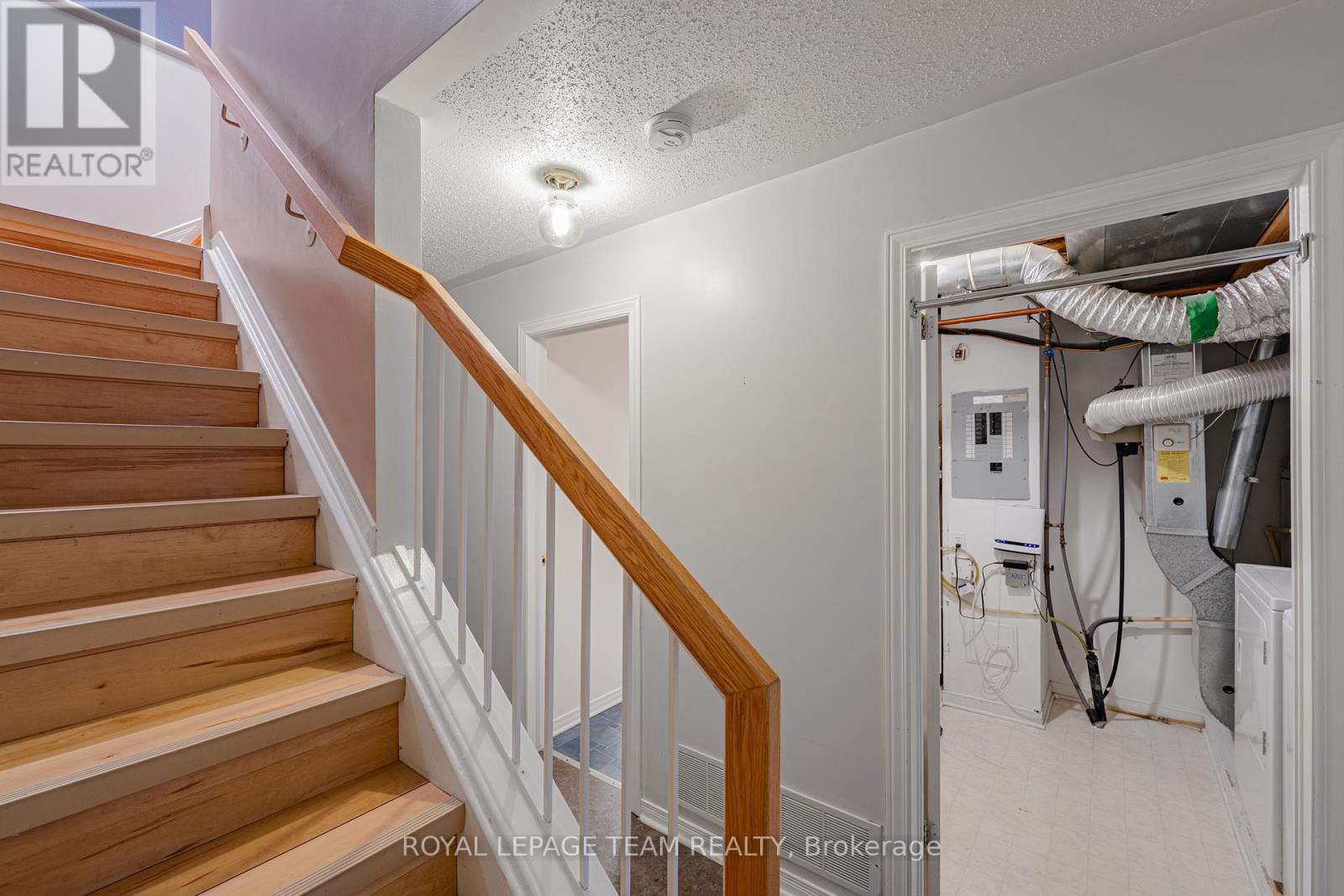 1615 Locksley Lane, Ottawa, Ontario  K1J 1B6 - Photo 28 - X13008156