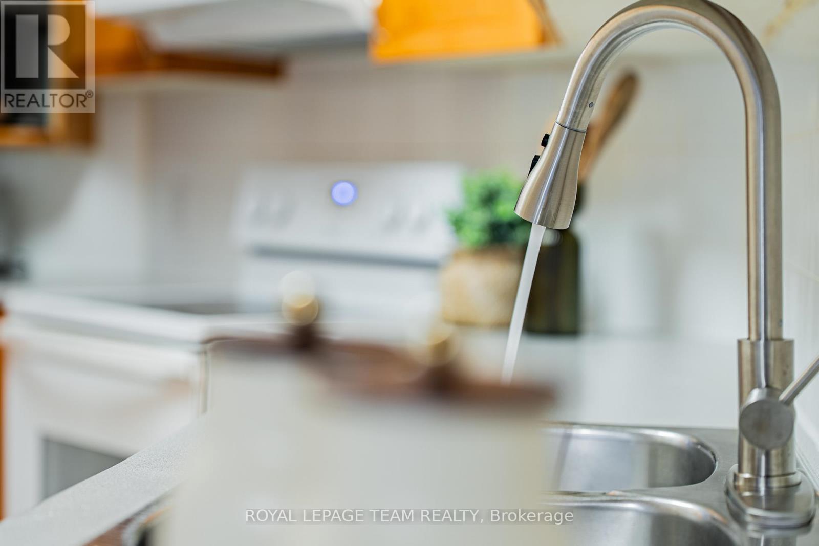 1615 Locksley Lane, Ottawa, Ontario  K1J 1B6 - Photo 48 - X13008156