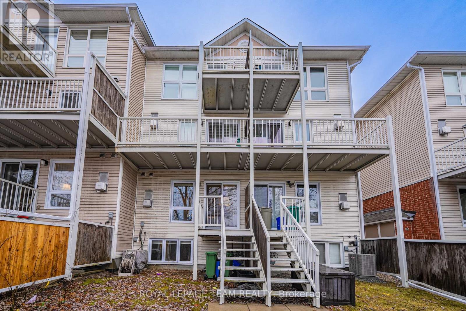 1615 Locksley Lane, Ottawa, Ontario  K1J 1B6 - Photo 6 - X13008156