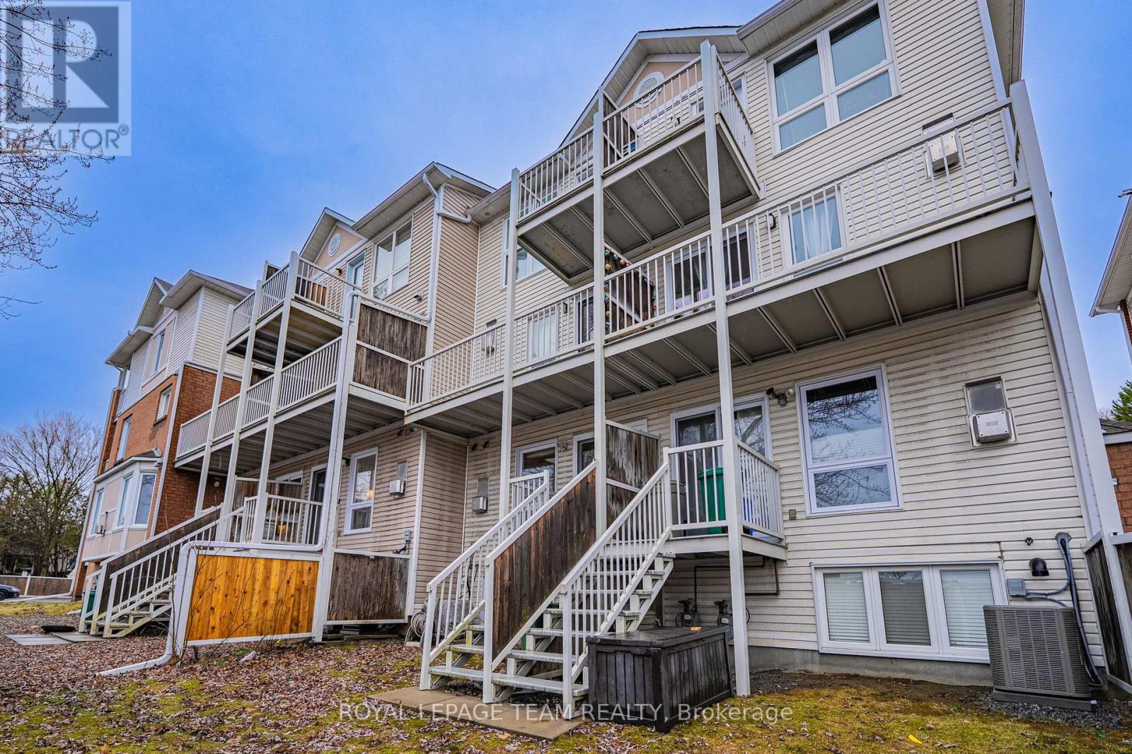 1615 Locksley Lane, Ottawa, Ontario  K1J 1B6 - Photo 7 - X13008156