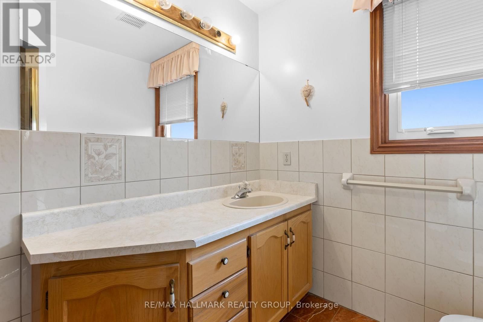 1310 Ferguson Street, Ottawa, Ontario  K2C 2K4 - Photo 25 - X13008176