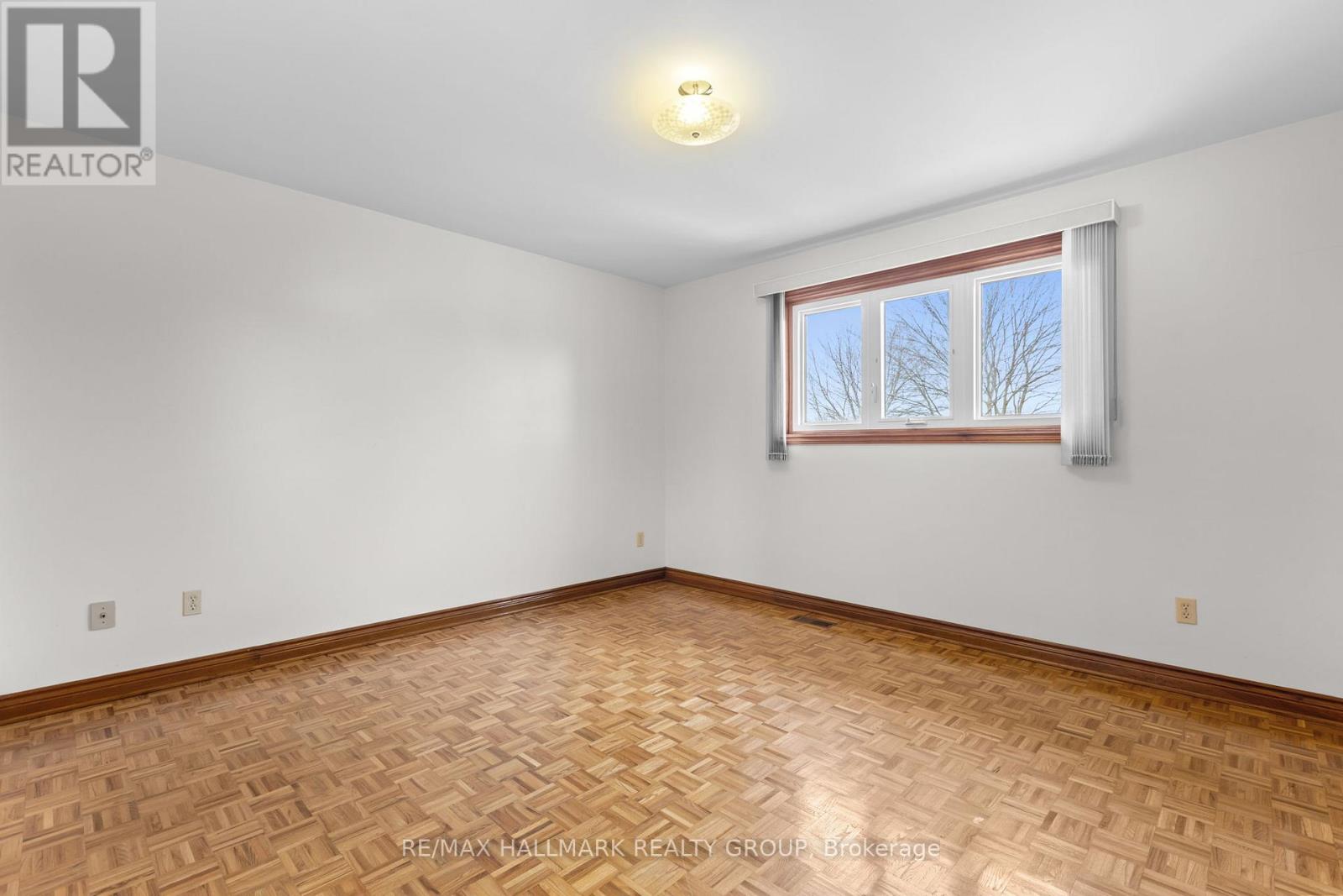 1310 Ferguson Street, Ottawa, Ontario  K2C 2K4 - Photo 32 - X13008176