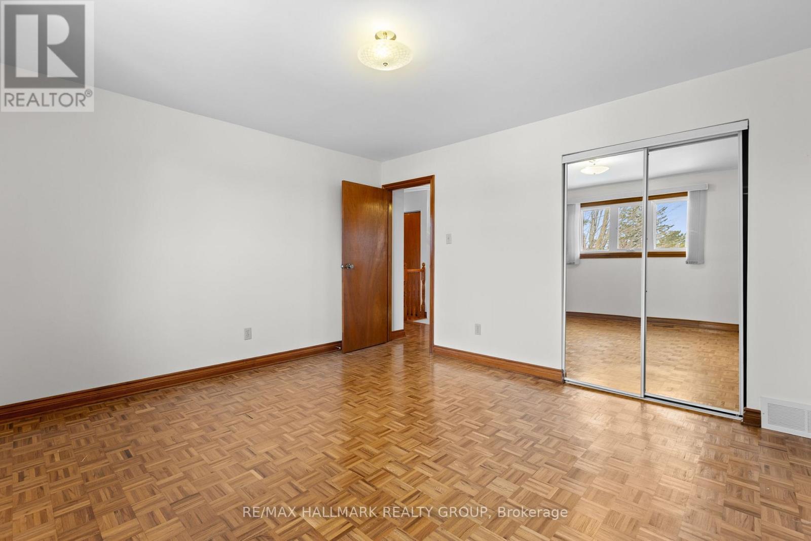 1310 Ferguson Street, Ottawa, Ontario  K2C 2K4 - Photo 33 - X13008176