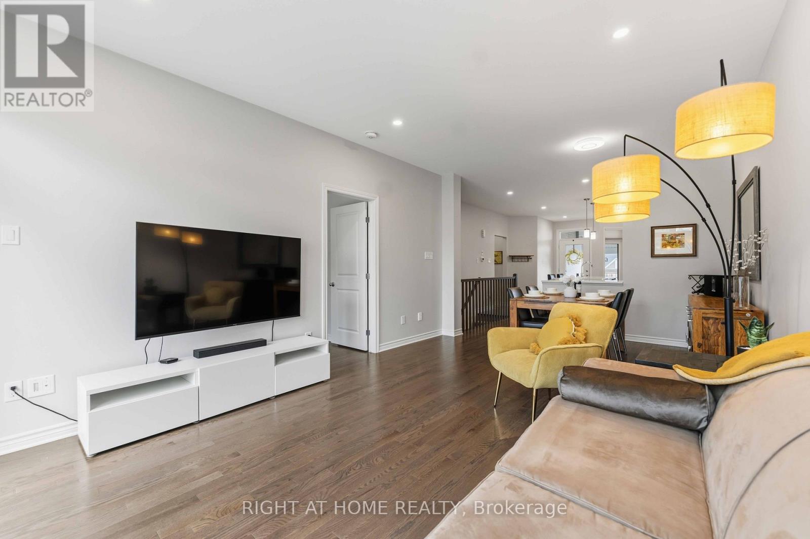 14 Kayenta Street, Ottawa, Ontario  K2S 2K8 - Photo 11 - X13008190