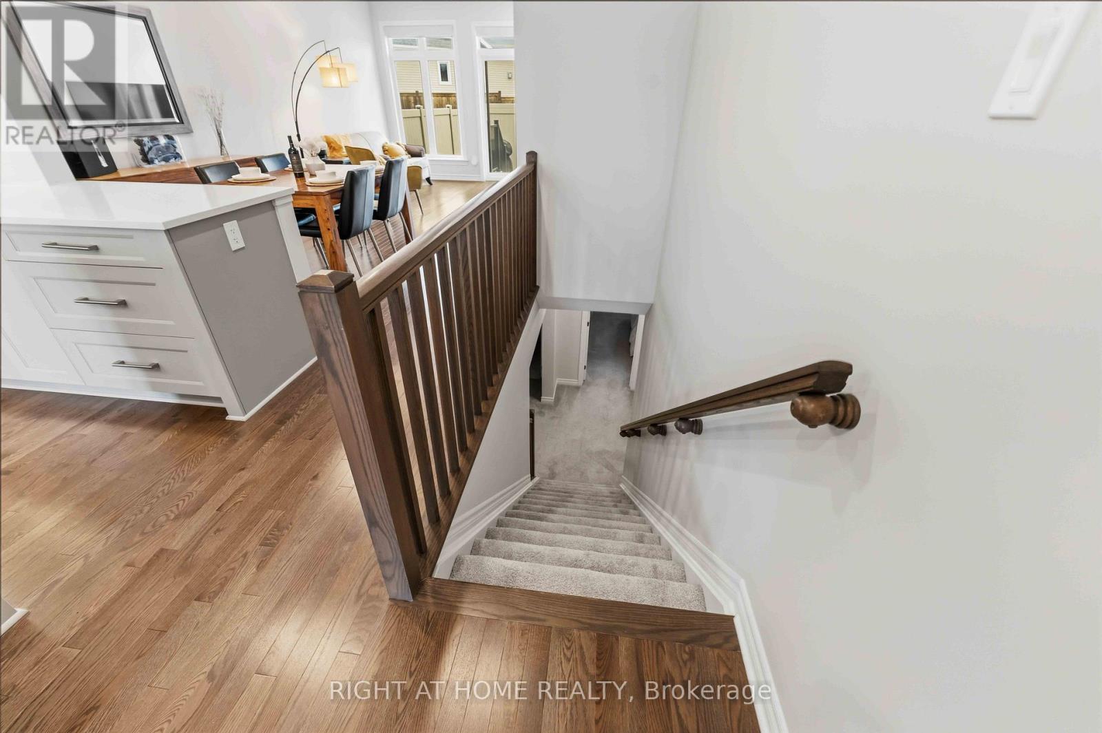 14 Kayenta Street, Ottawa, Ontario  K2S 2K8 - Photo 6 - X13008190