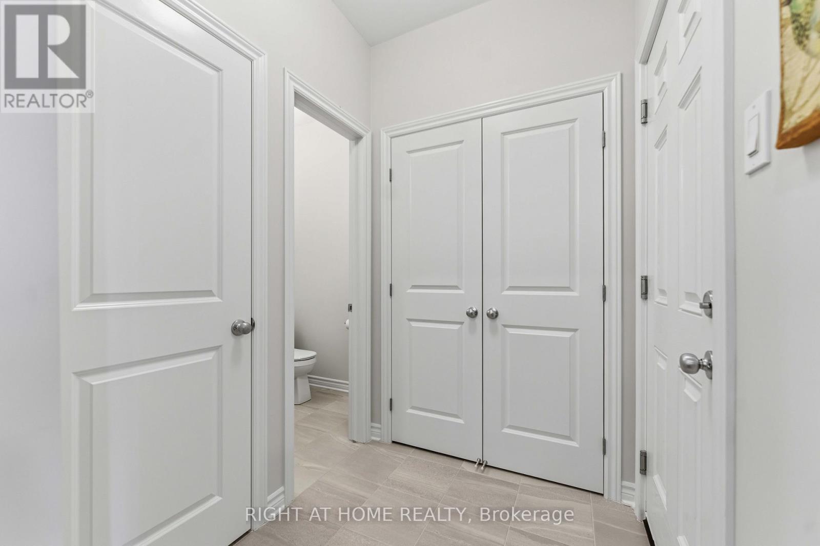 14 Kayenta Street, Ottawa, Ontario  K2S 2K8 - Photo 7 - X13008190