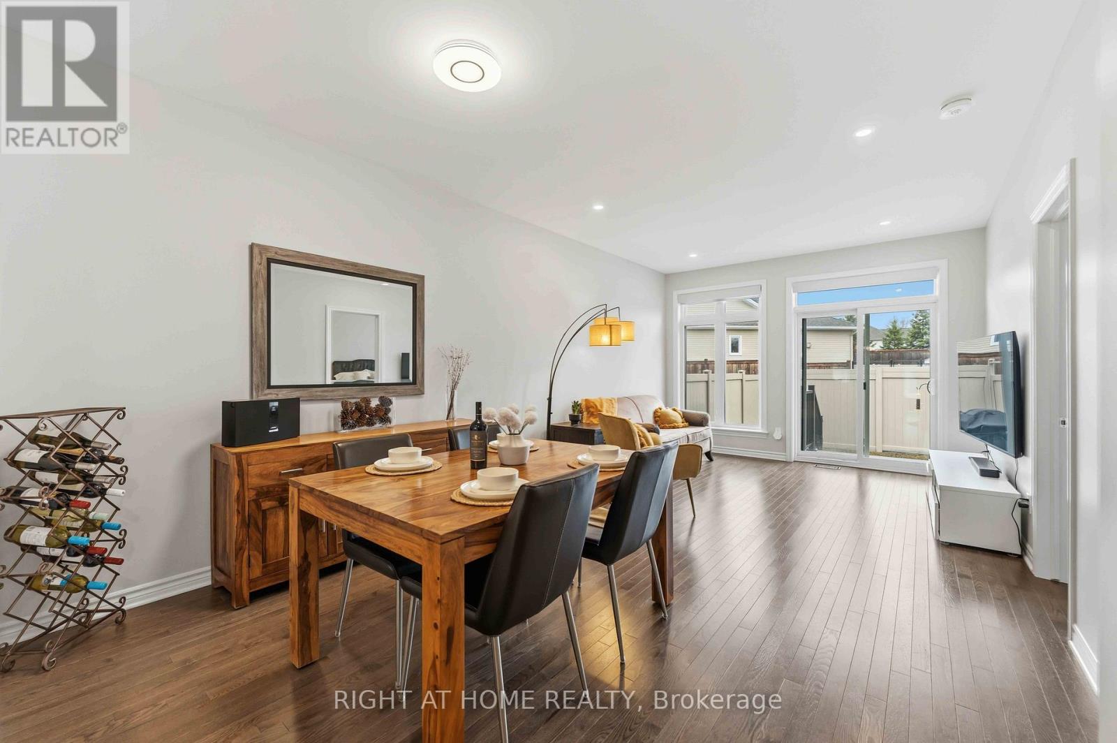 14 Kayenta Street, Ottawa, Ontario  K2S 2K8 - Photo 8 - X13008190