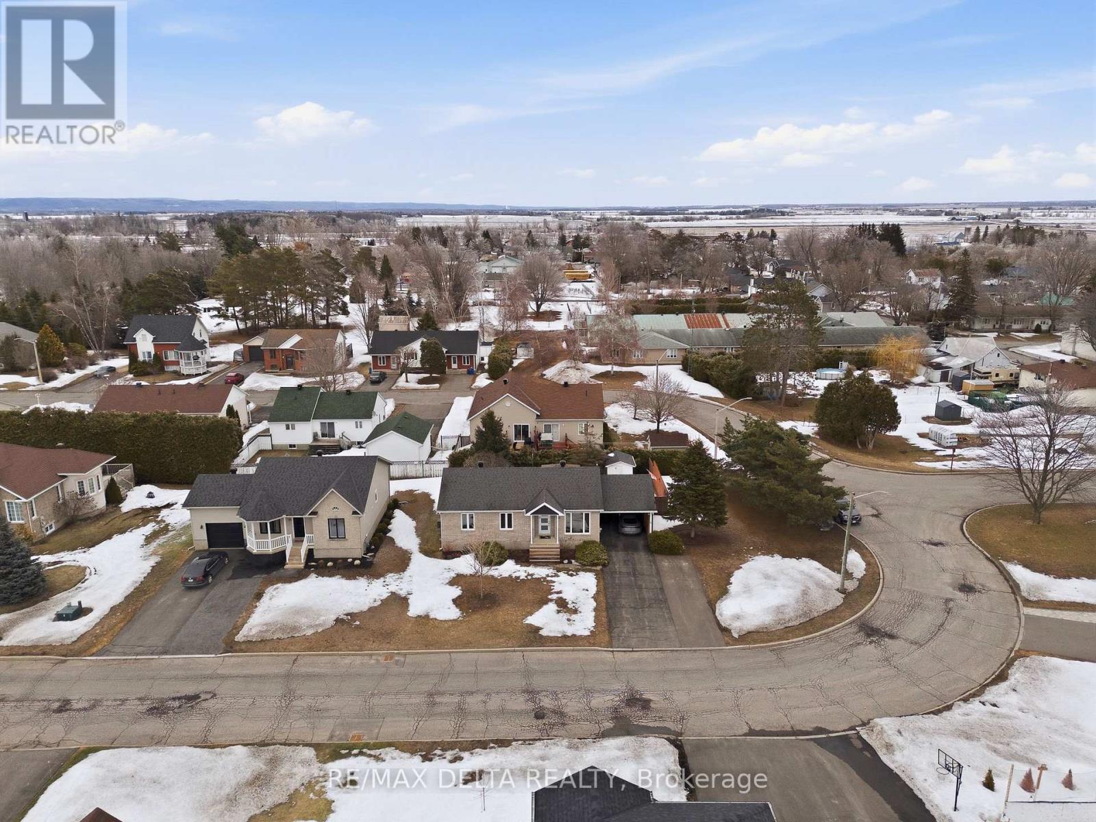 60 Richard Street, Alfred And Plantagenet, Ontario  K0B 1A0 - Photo 28 - X13008230