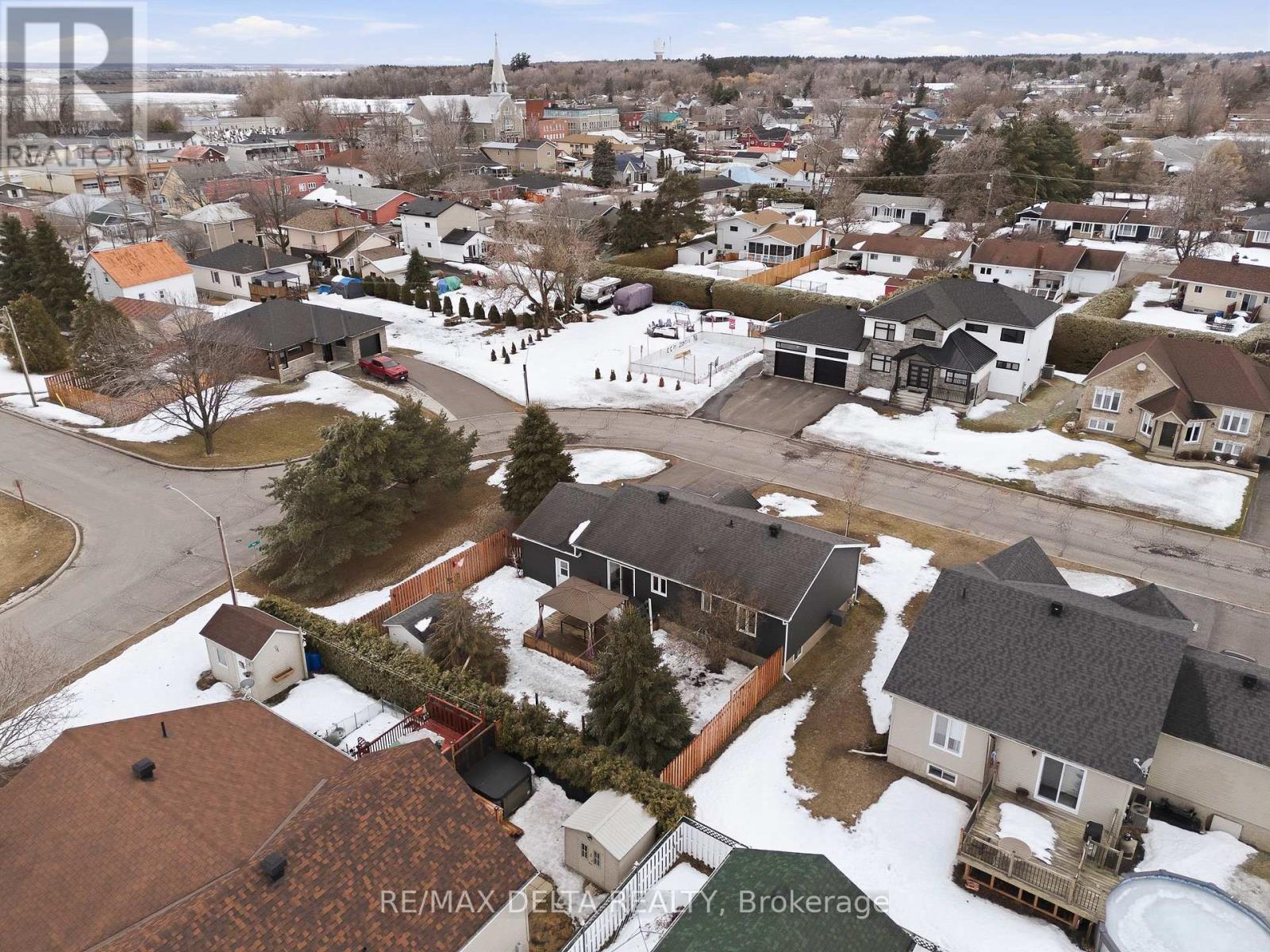 60 Richard Street, Alfred And Plantagenet, Ontario  K0B 1A0 - Photo 33 - X13008230