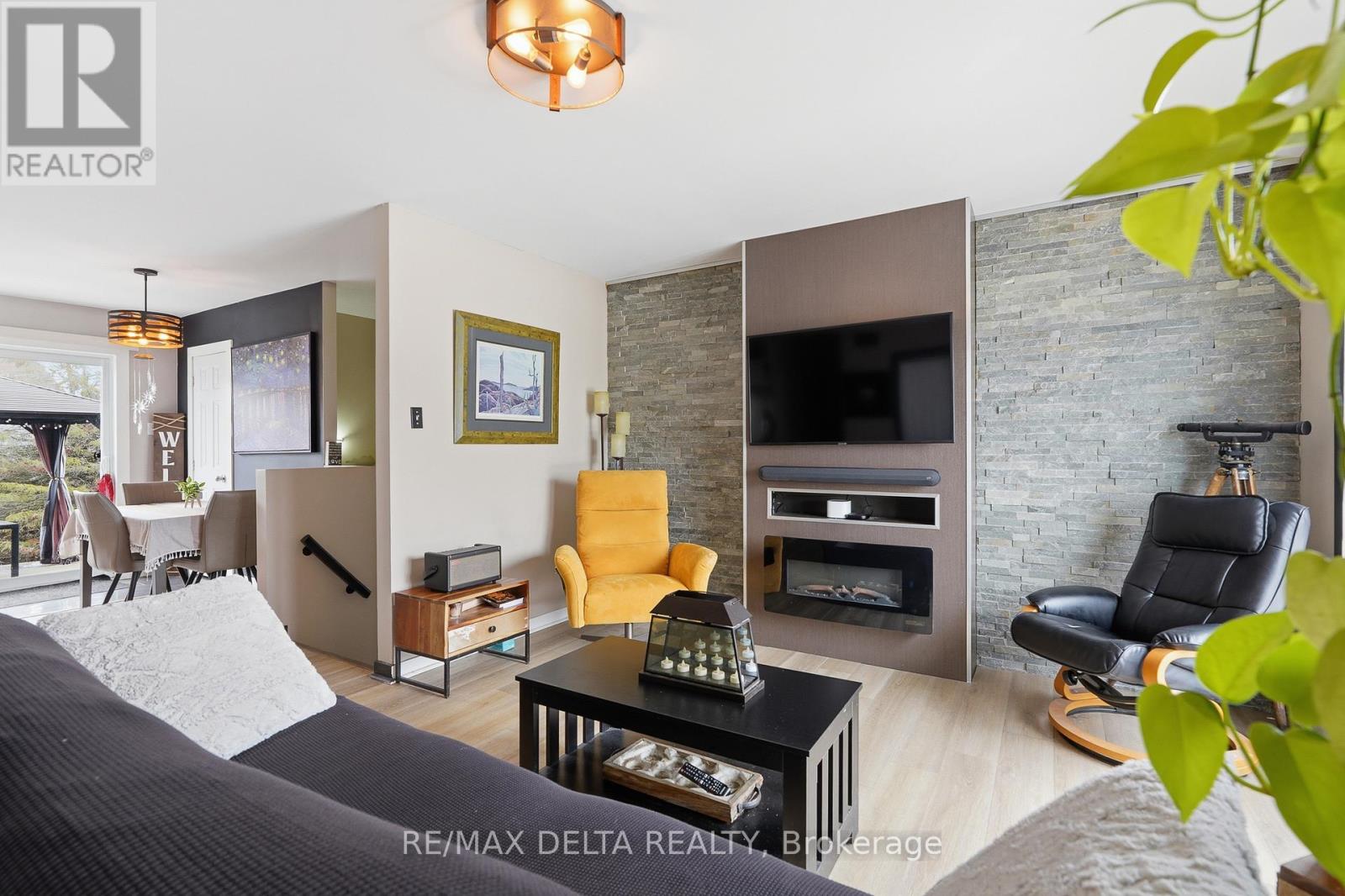 60 Richard Street, Alfred And Plantagenet, Ontario  K0B 1A0 - Photo 5 - X13008230