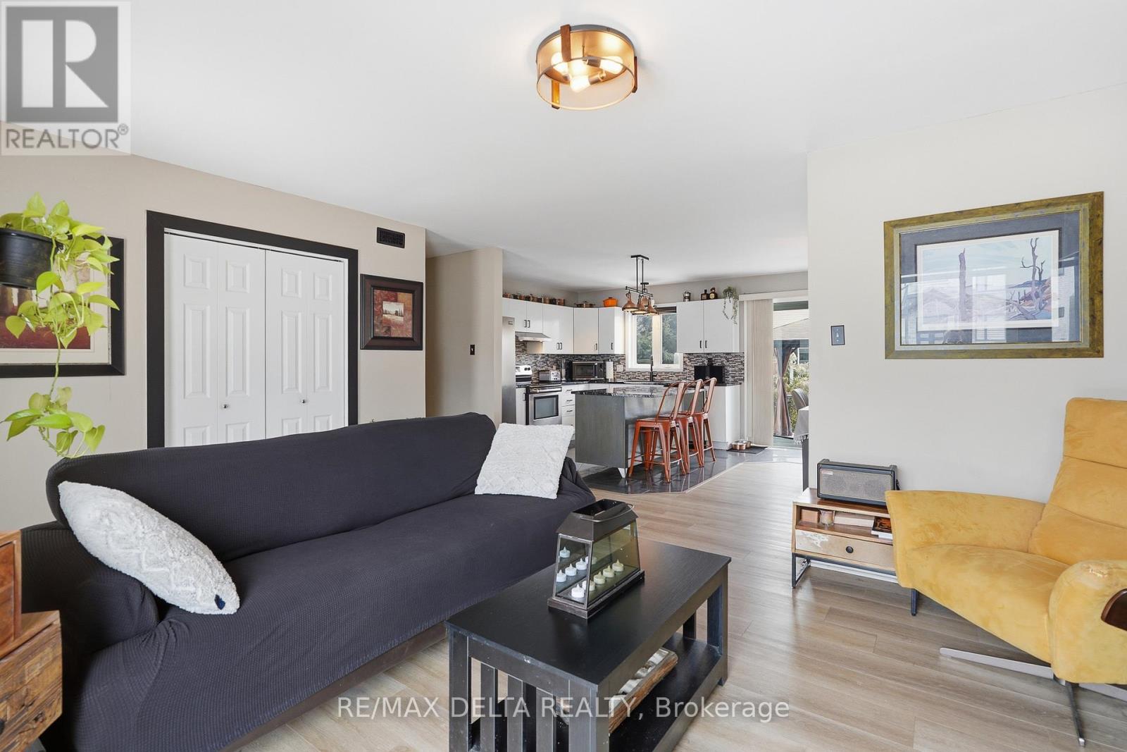 60 Richard Street, Alfred And Plantagenet, Ontario  K0B 1A0 - Photo 6 - X13008230