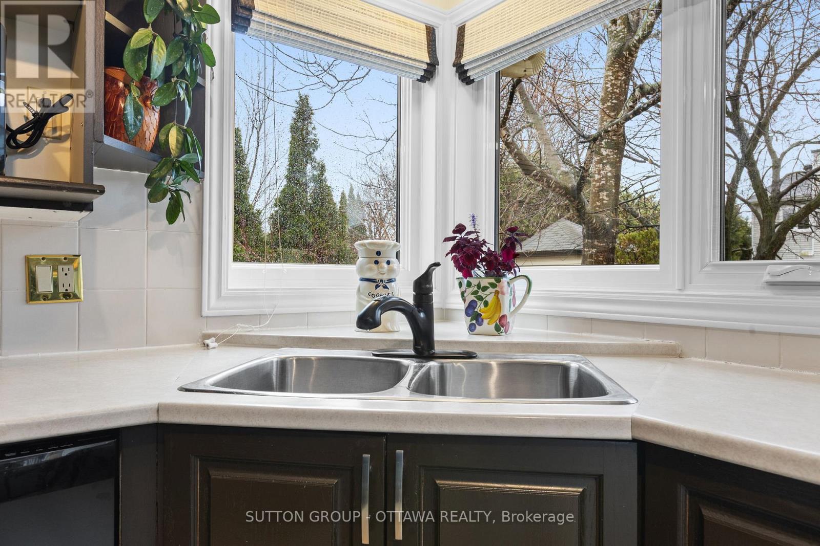 540 Des Conifers Crescent, Ottawa, Ontario  K4A 3E2 - Photo 13 - X13008268