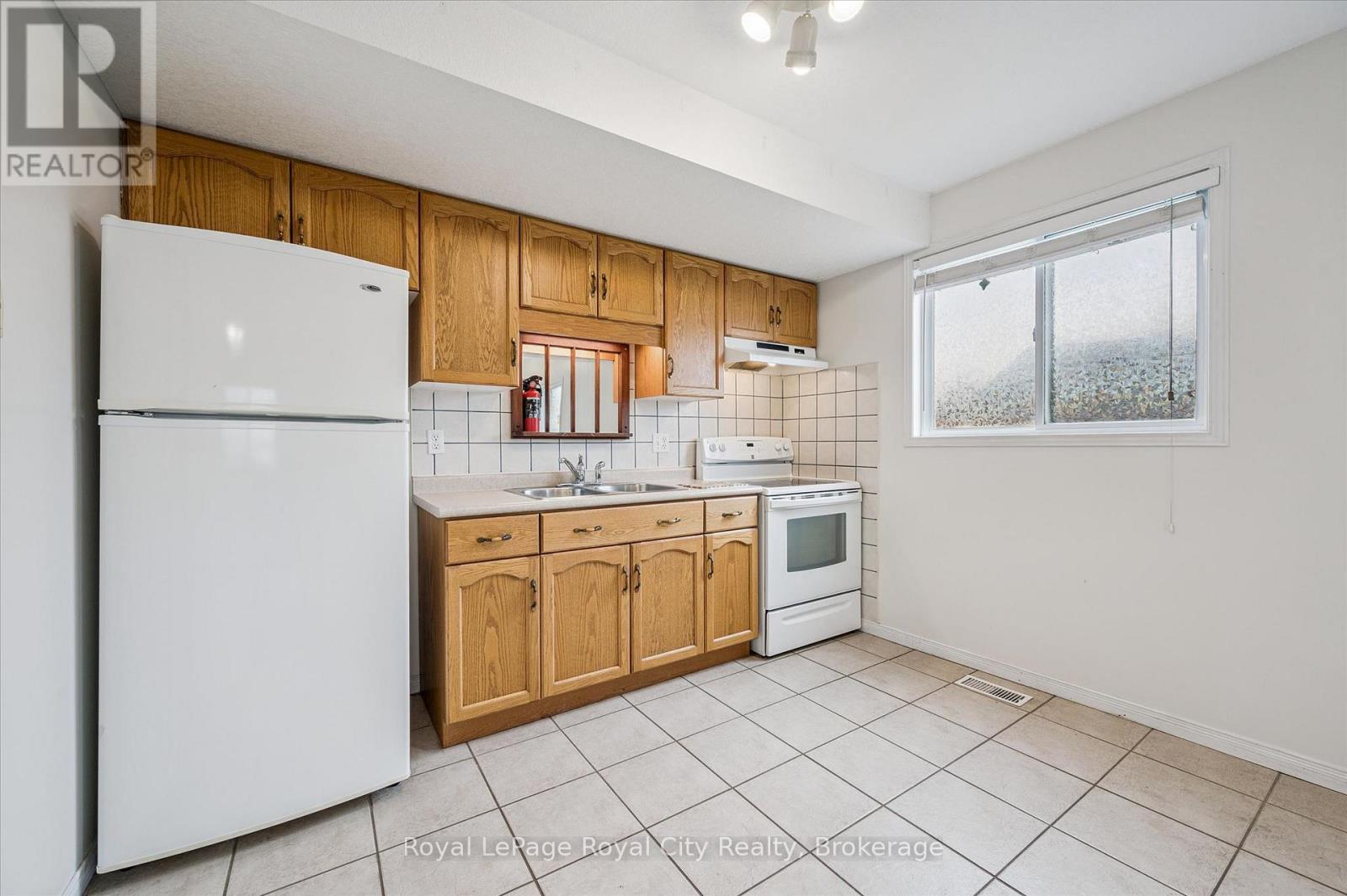 28 Bronwyn Place, Guelph, Ontario  N1K 1X1 - Photo 27 - X13008218