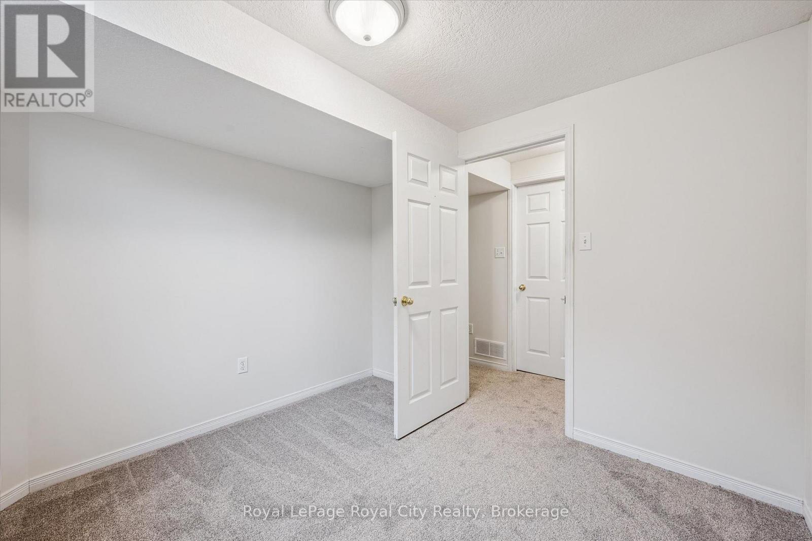 28 Bronwyn Place, Guelph, Ontario  N1K 1X1 - Photo 32 - X13008218