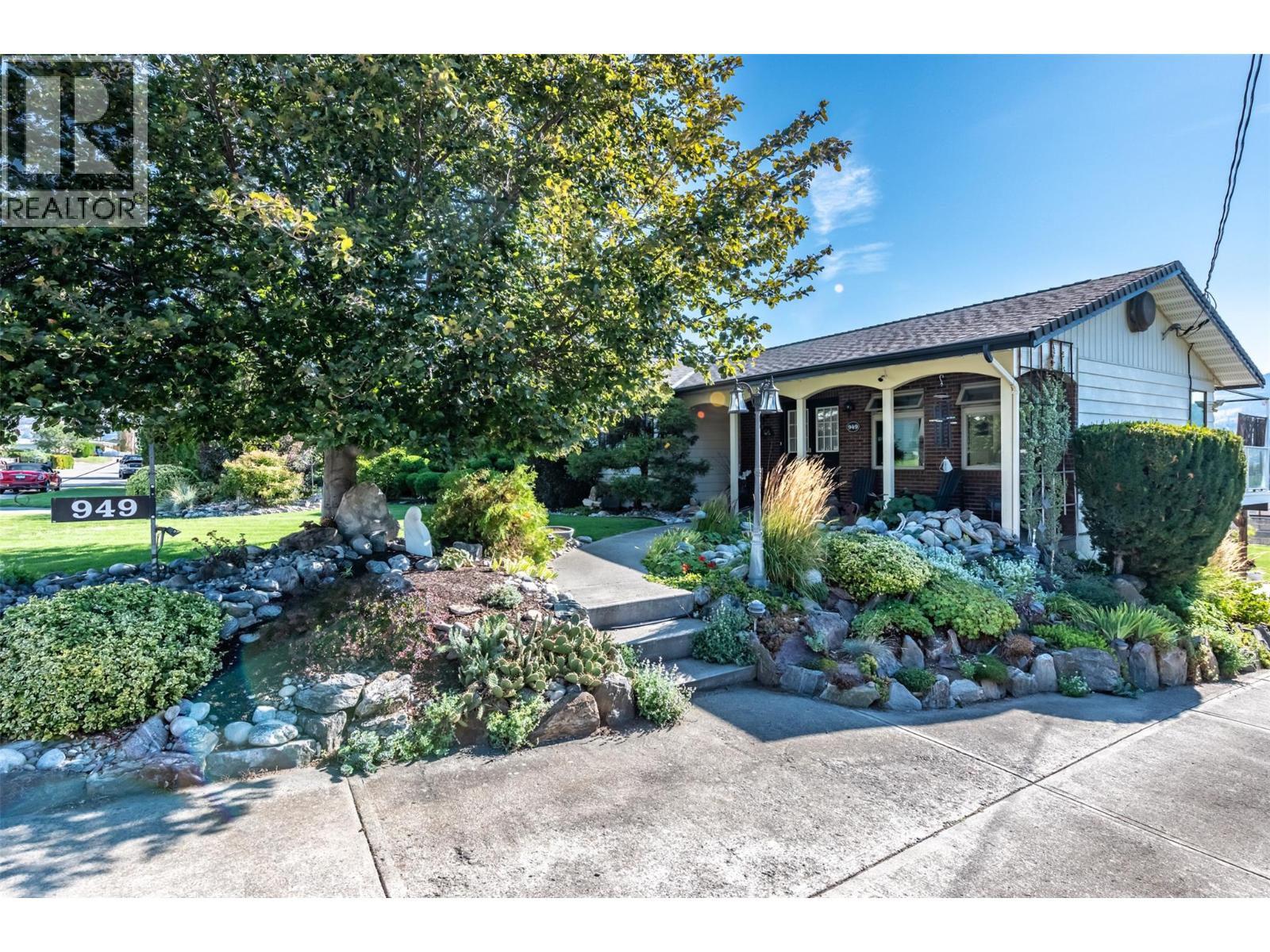 949 Panorama Crescent, Oliver, British Columbia  V0H 1T6 - Photo 2 - 10376863