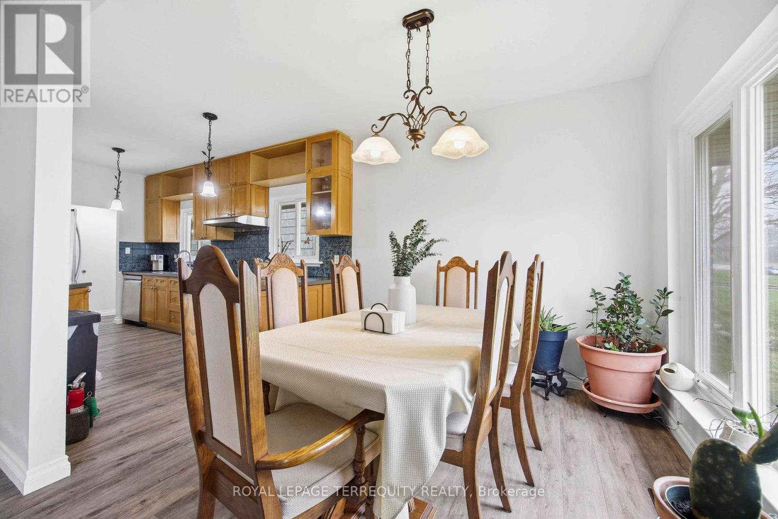 971 Oklahoma Drive, Pickering, Ontario  L1W 2H8 - Photo 14 - E13008078