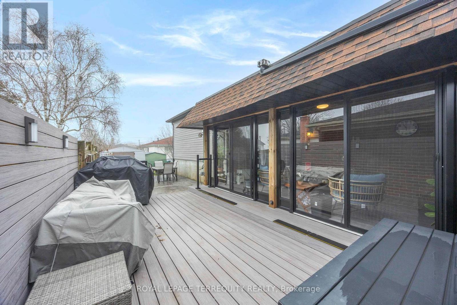 971 Oklahoma Drive, Pickering, Ontario  L1W 2H8 - Photo 33 - E13008078