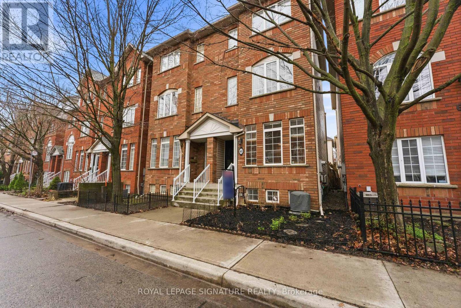 60 Natalie Place, Toronto, Ontario  M4M 3P7 - Photo 2 - E13008088