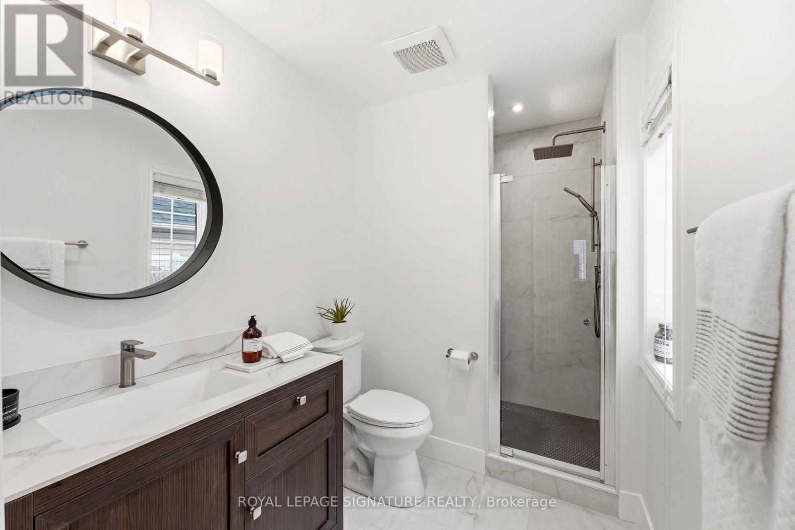 60 Natalie Place, Toronto, Ontario  M4M 3P7 - Photo 28 - E13008088