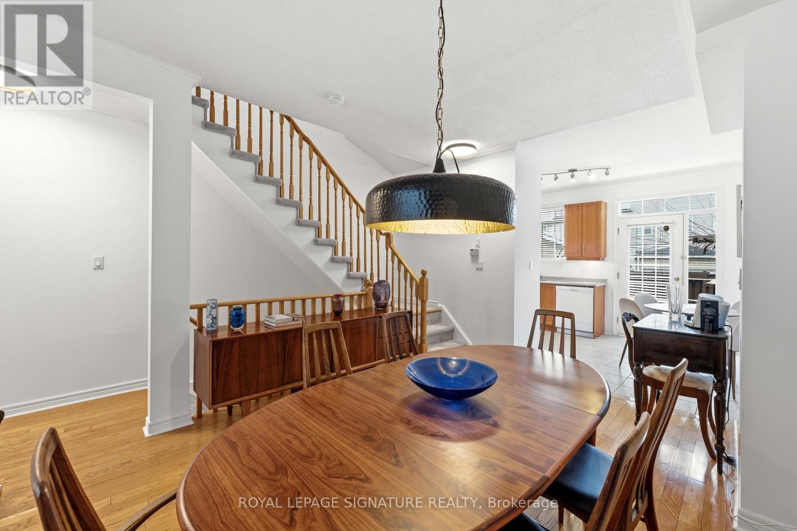 60 Natalie Place, Toronto, Ontario  M4M 3P7 - Photo 5 - E13008088