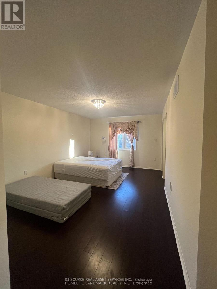 181 Norland Circle, Oshawa, Ontario  L1L 0A6 - Photo 9 - E13008098