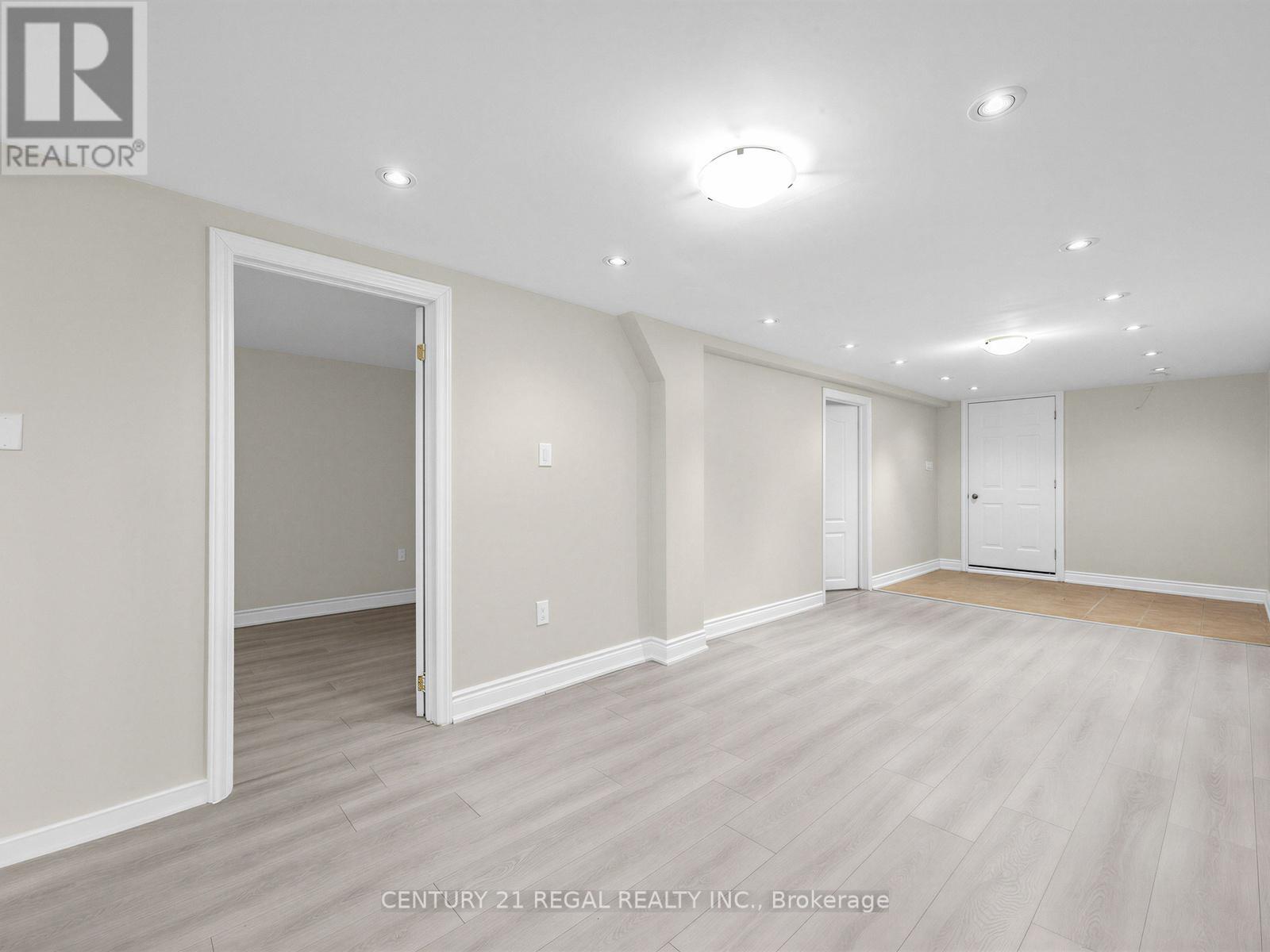 82 Crow Trail, Toronto, Ontario  M1B 1X9 - Photo 18 - E13008110