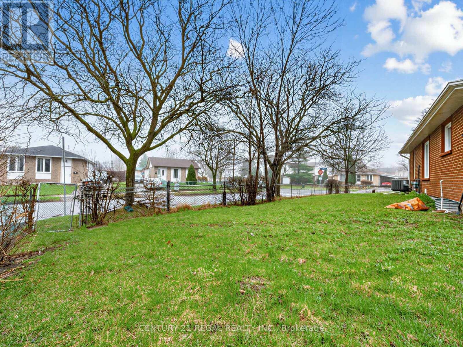 82 Crow Trail, Toronto, Ontario  M1B 1X9 - Photo 26 - E13008110