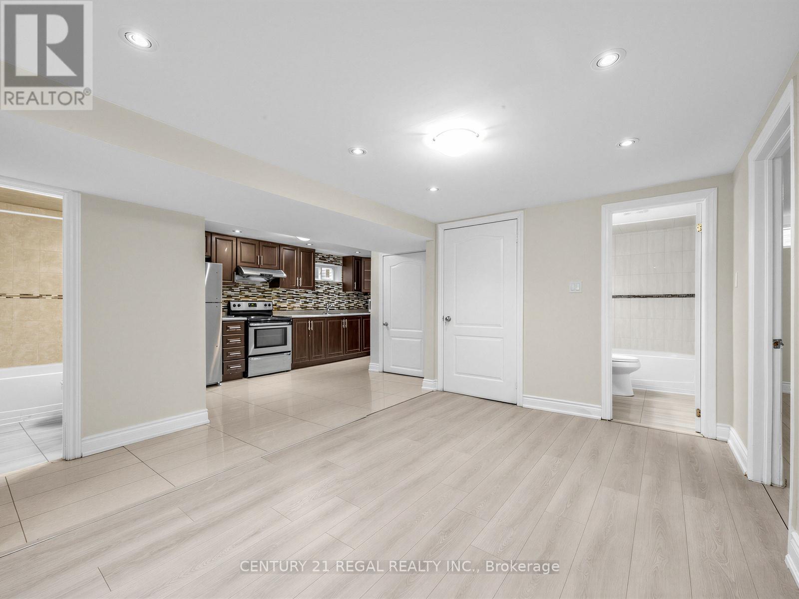 82 Crow Trail, Toronto, Ontario  M1B 1X9 - Photo 7 - E13008110