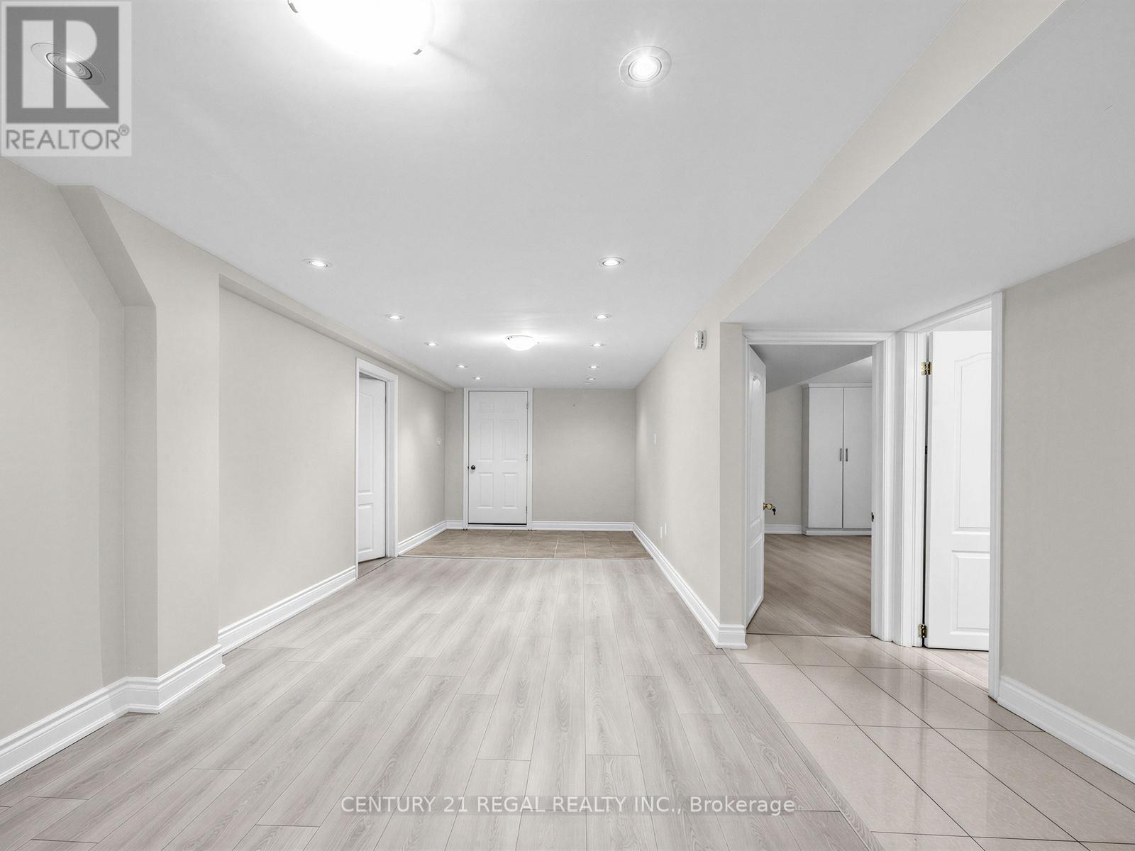 82 Crow Trail, Toronto, Ontario  M1B 1X9 - Photo 9 - E13008110