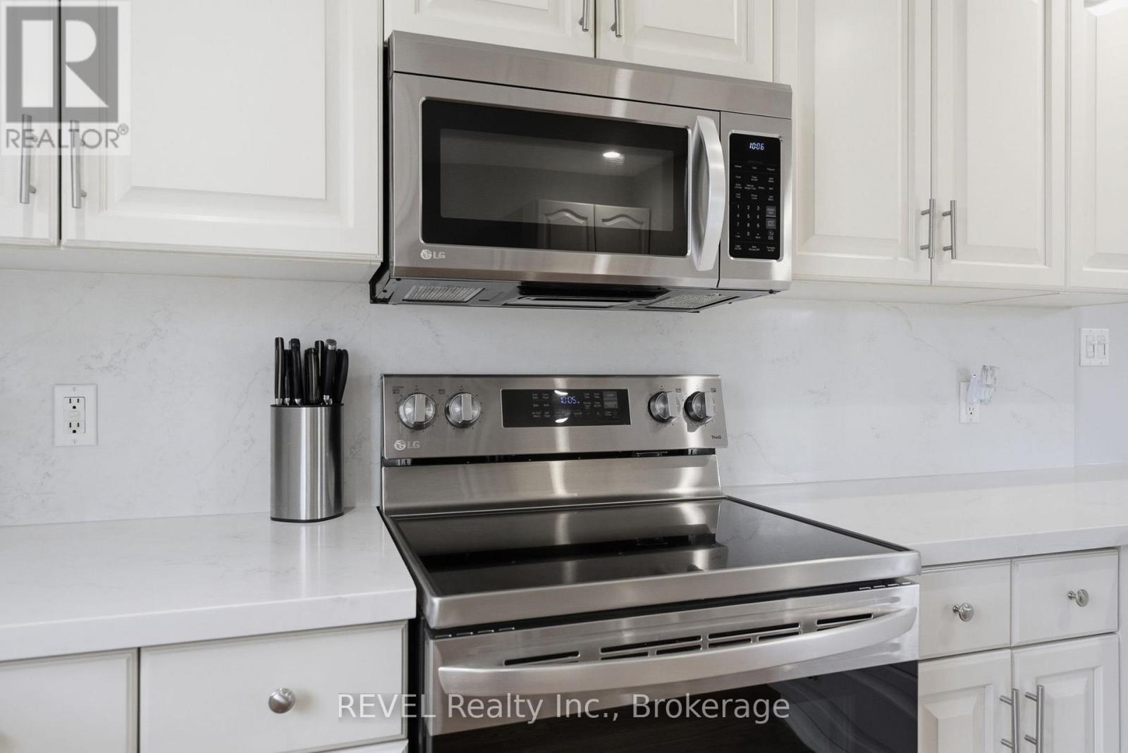 17 Stonehaven Road, Haldimand, Ontario  N1A 2W6 - Photo 13 - X13008248