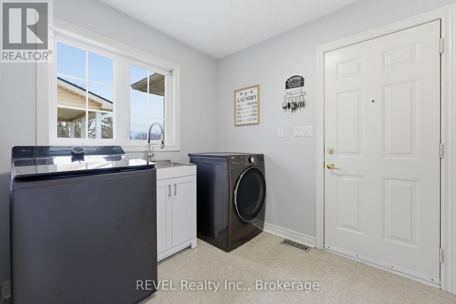 17 Stonehaven Road, Haldimand, Ontario  N1A 2W6 - Photo 16 - X13008248