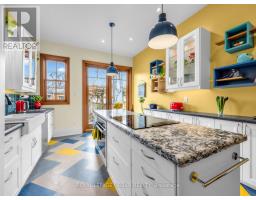 33 EUCLID AVENUE, Toronto, Ontario