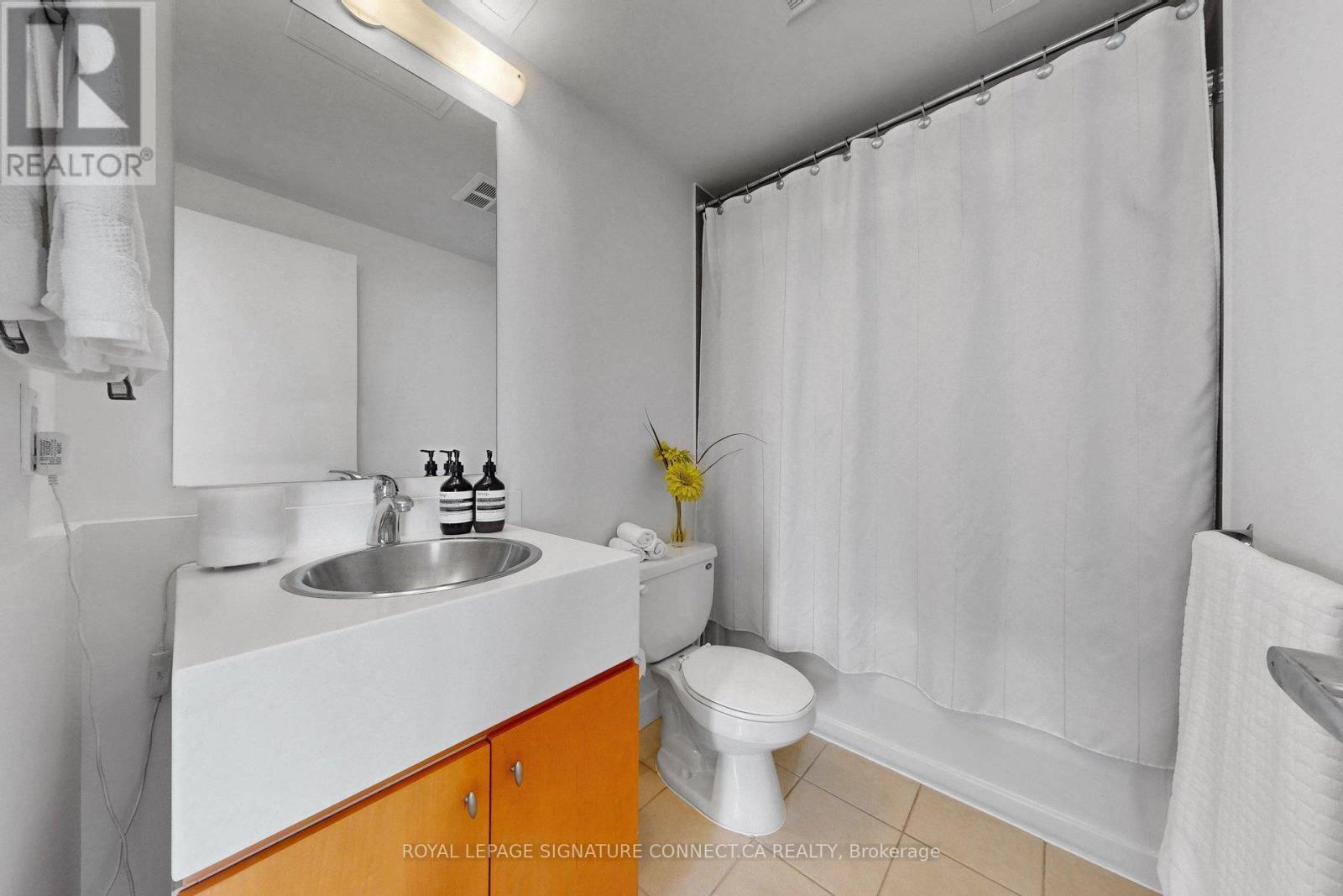 2712 - 35 Mariner Terrace, Toronto, Ontario  M5V 3V9 - Photo 20 - C13007284