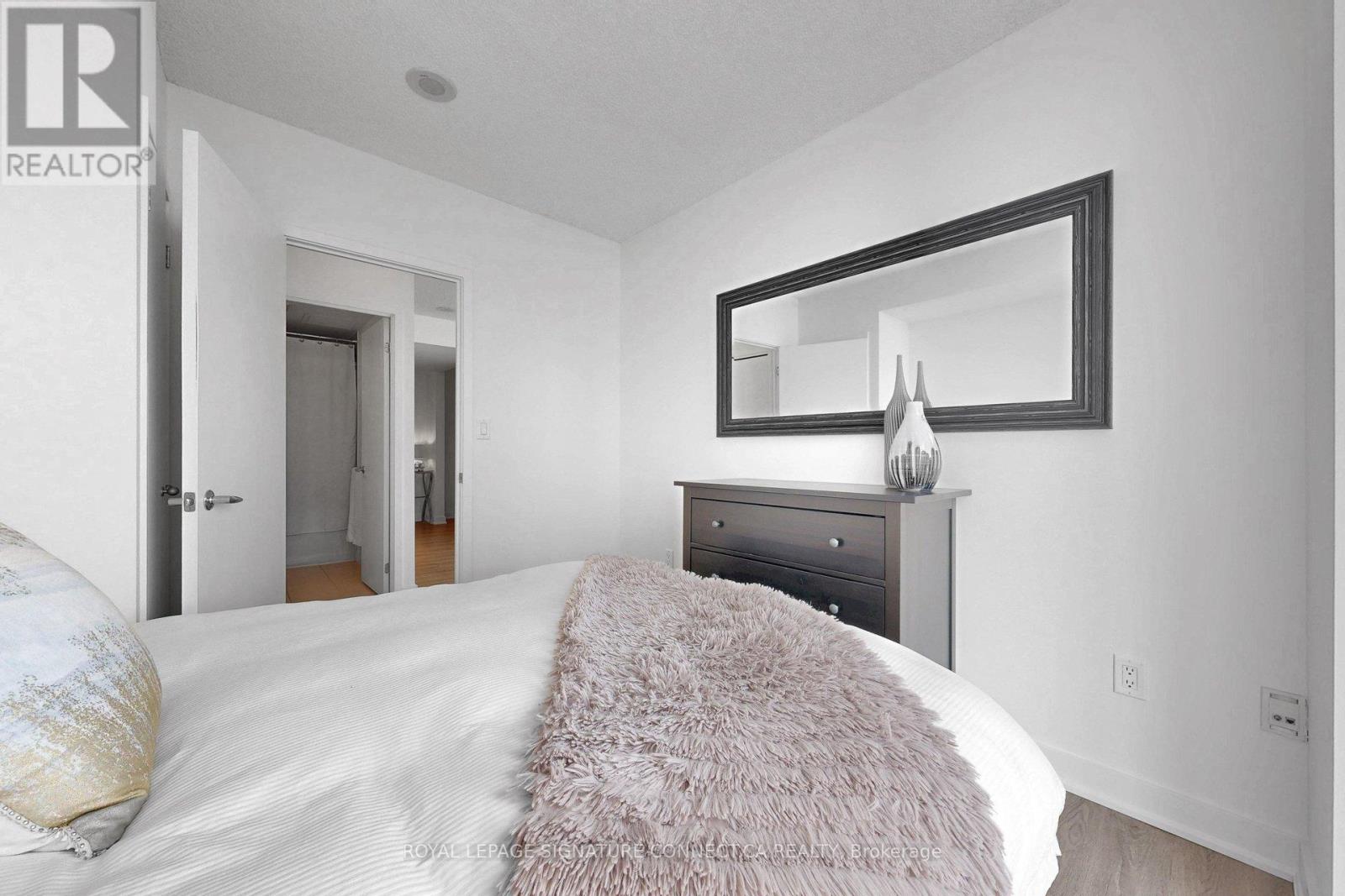 2712 - 35 Mariner Terrace, Toronto, Ontario  M5V 3V9 - Photo 19 - C13007284