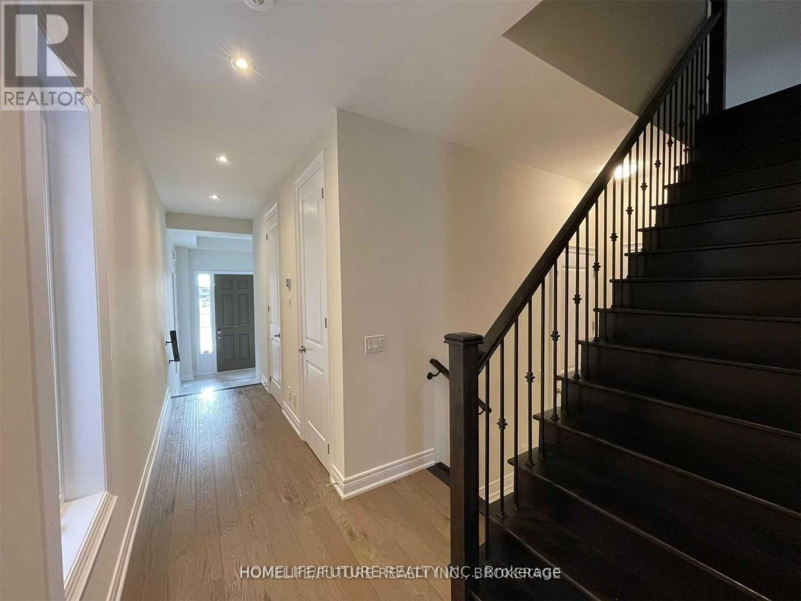 46 Gillivary Drive, Whitby, Ontario  L1P 0C9 - Photo 4 - E13007540