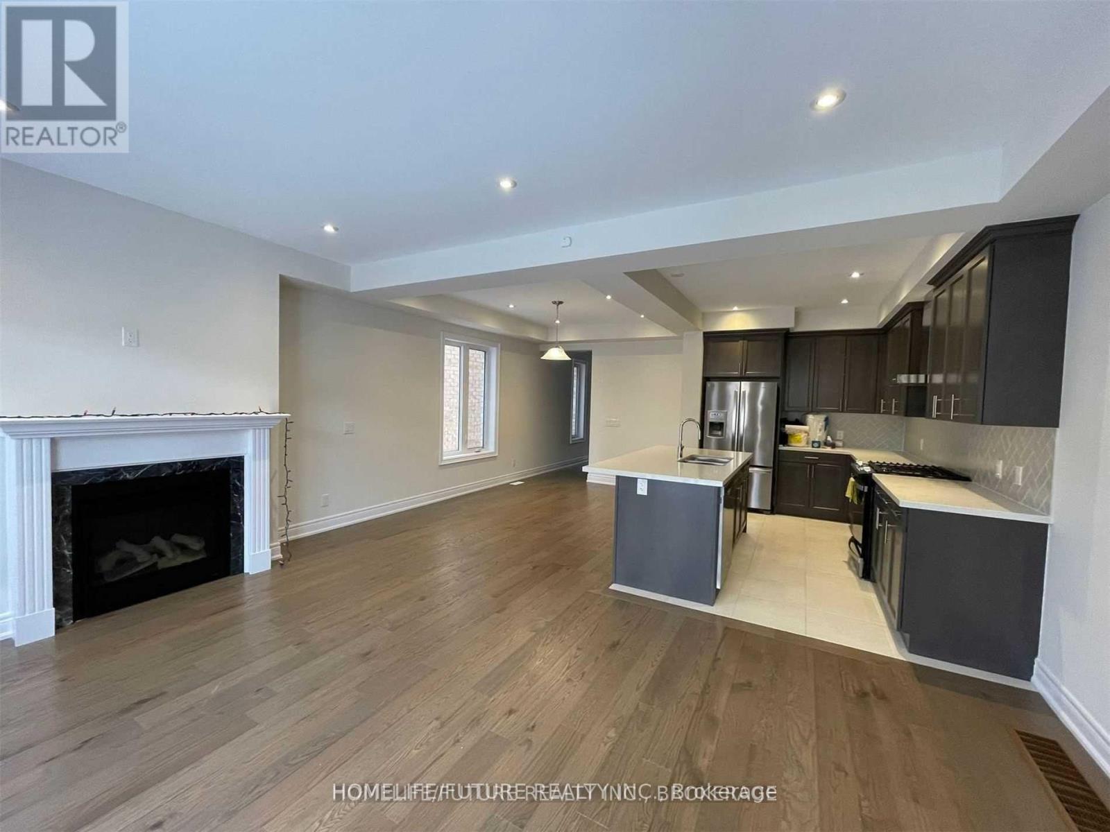 46 Gillivary Drive, Whitby, Ontario  L1P 0C9 - Photo 9 - E13007540