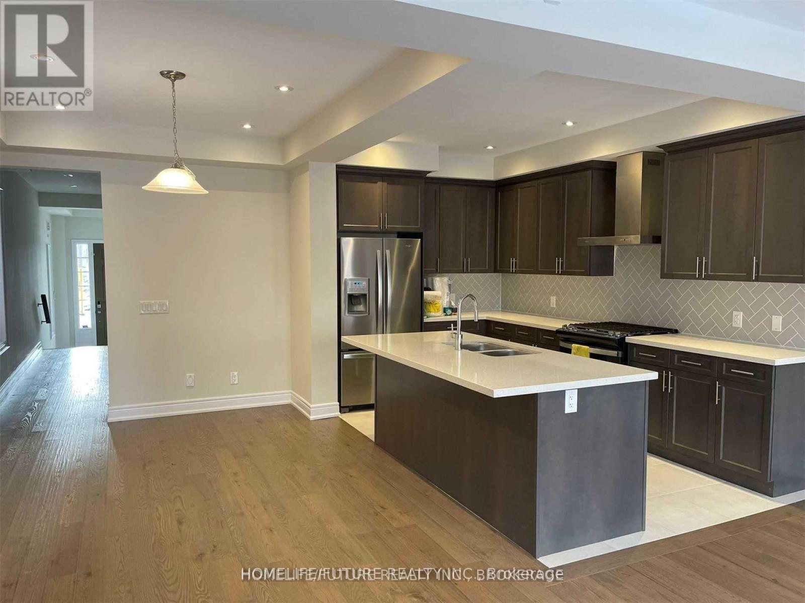 46 Gillivary Drive, Whitby, Ontario  L1P 0C9 - Photo 5 - E13007540