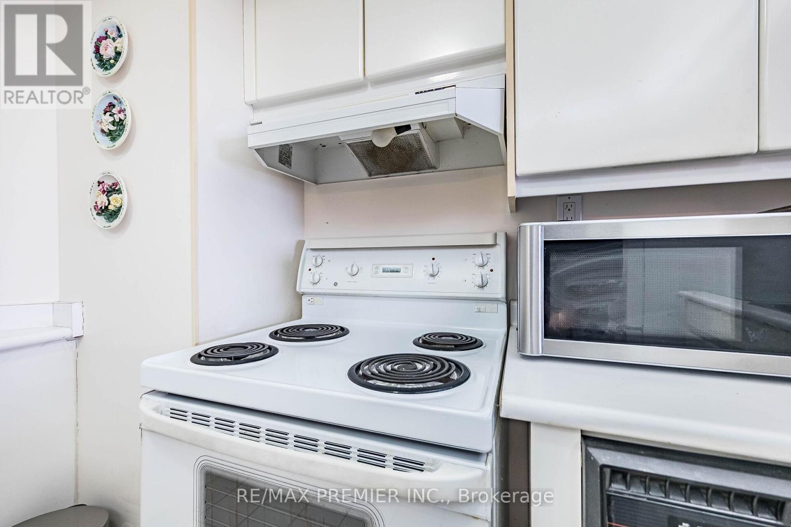 1412 - 7300 Yonge Street, Vaughan, Ontario  L4J 7Y5 - Photo 27 - N13008052