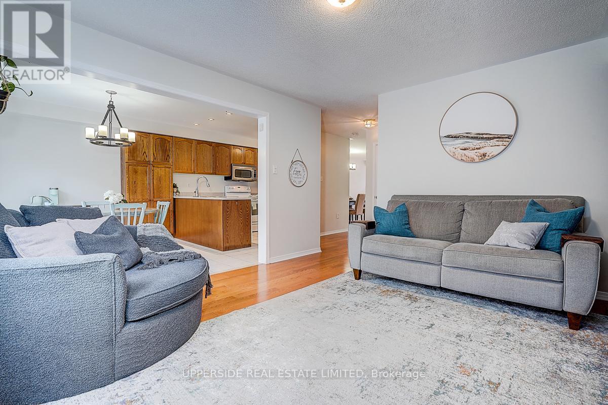 274 Flagstone Way, Newmarket, Ontario  L3X 2Y1 - Photo 10 - N13008090