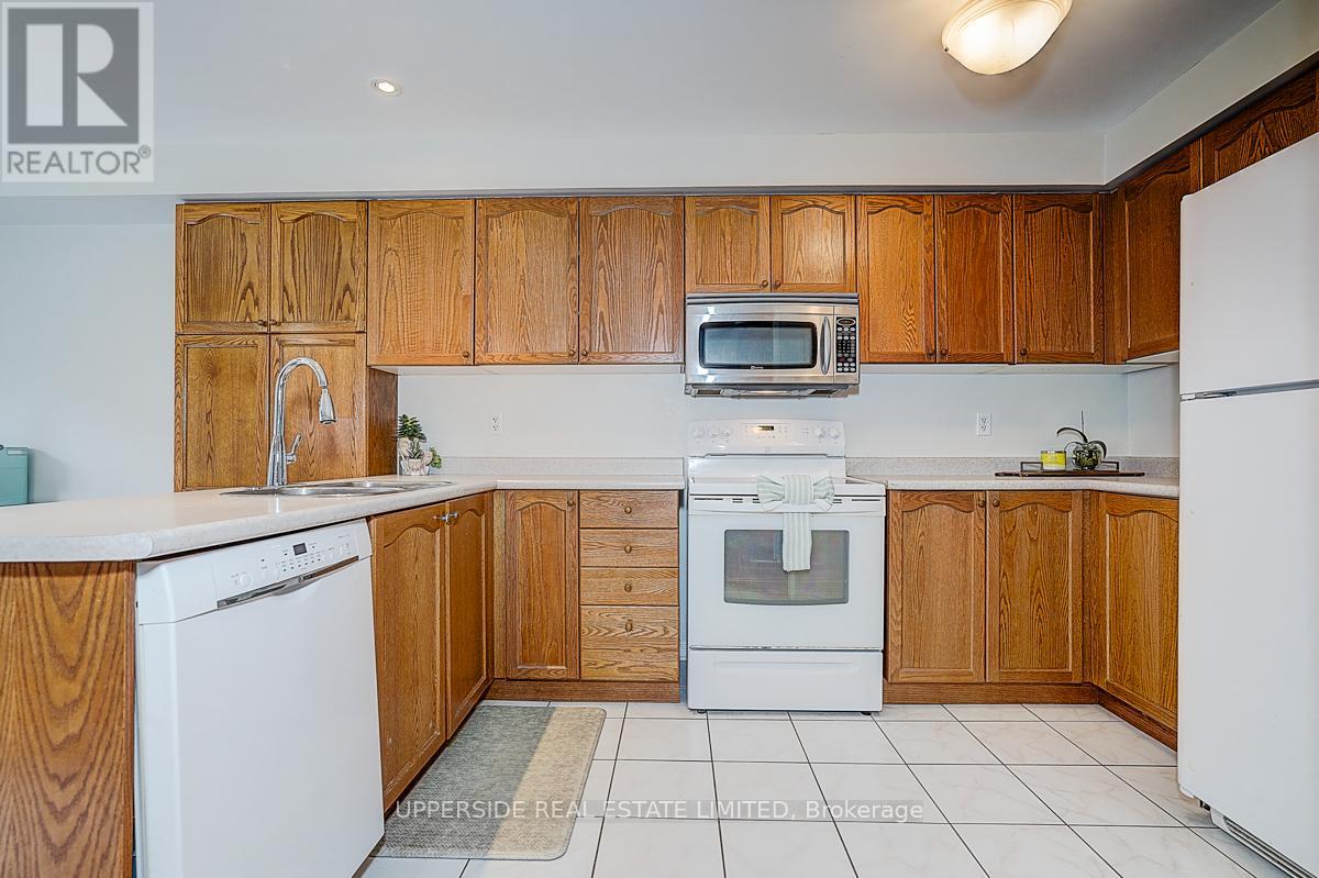 274 Flagstone Way, Newmarket, Ontario  L3X 2Y1 - Photo 14 - N13008090