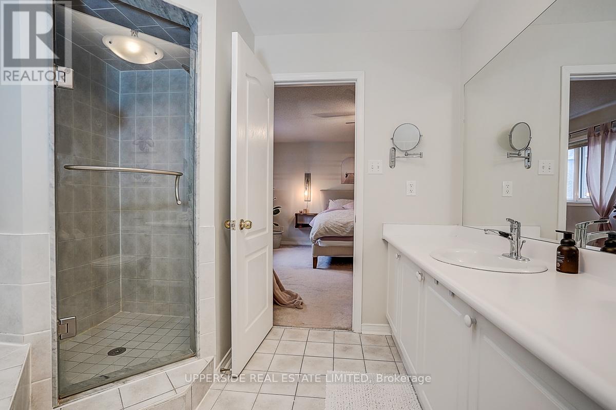 274 Flagstone Way, Newmarket, Ontario  L3X 2Y1 - Photo 23 - N13008090