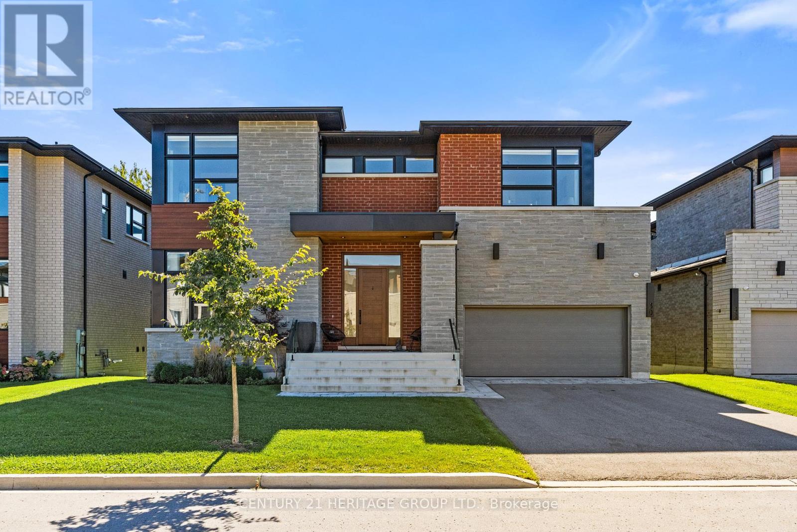 30 LIMERICK STREET, Richmond Hill, Ontario