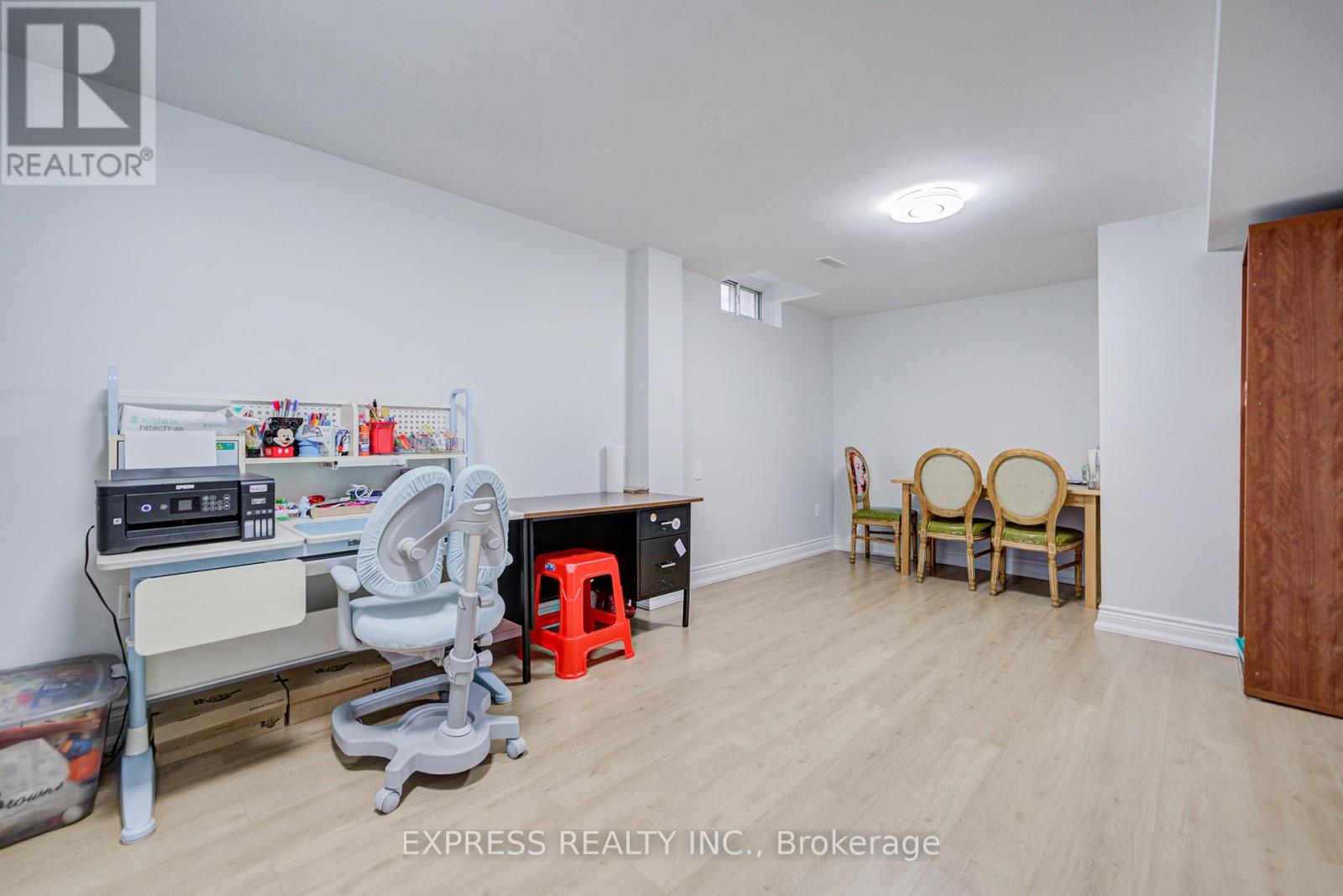 Unknown Address, ,    - Photo 38 - N13008194