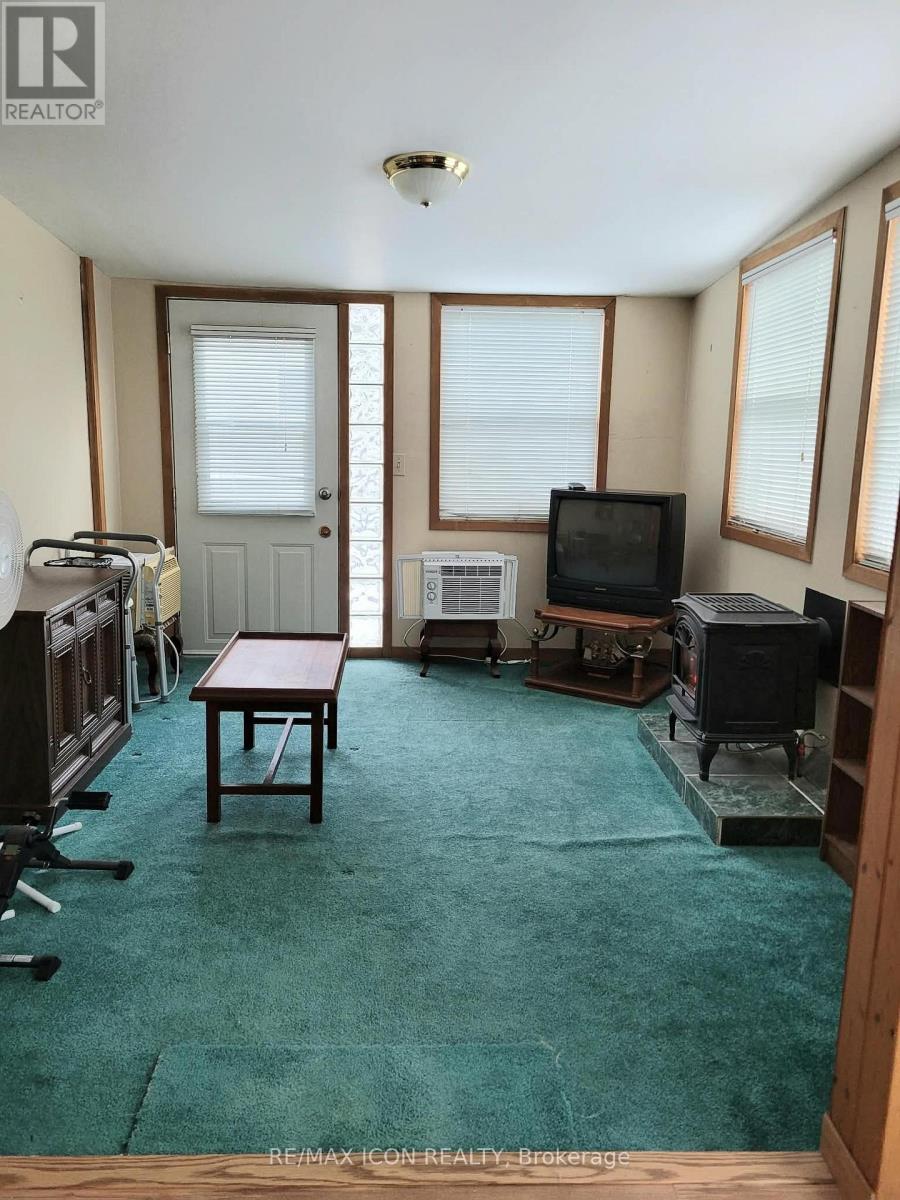 16 - 9839 Lakeshore Road, Lambton Shores, Ontario  N0M 1T0 - Photo 23 - X12795962