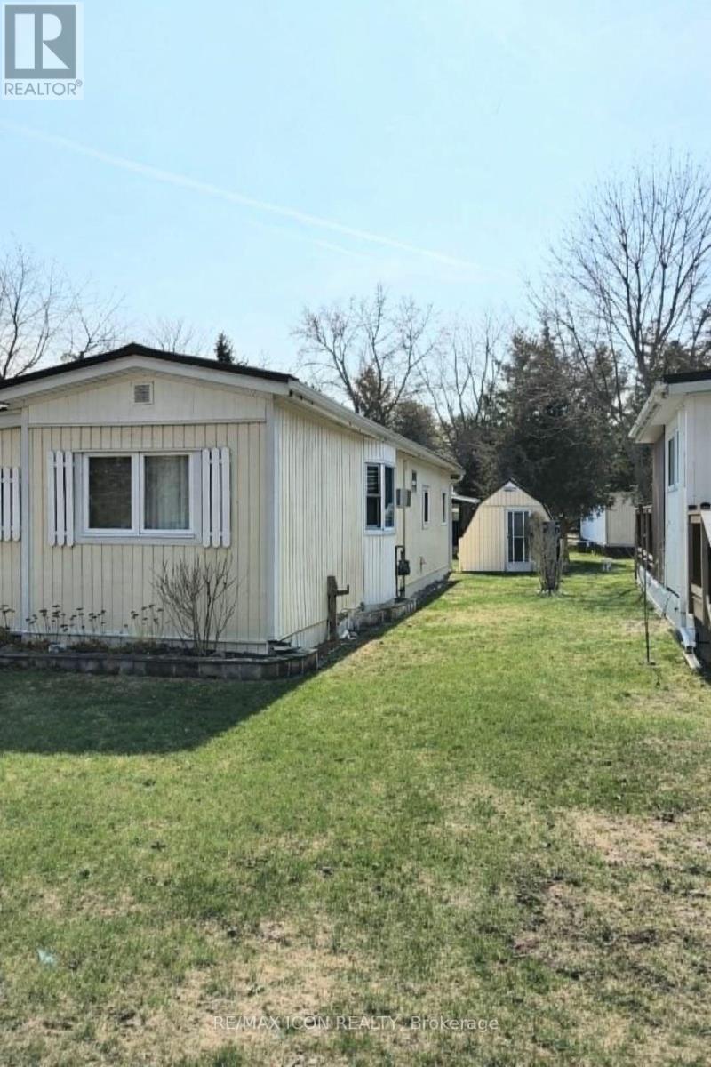 16 - 9839 Lakeshore Road, Lambton Shores, Ontario  N0M 1T0 - Photo 5 - X12795962