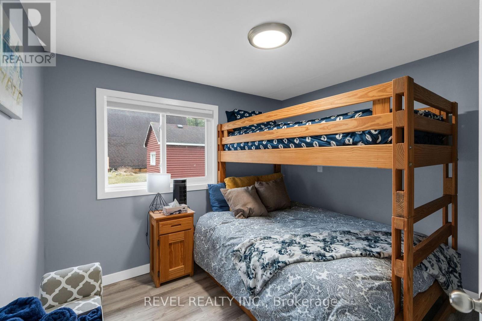 53 Playfair Drive, Tay, Ontario  L0K 2C0 - Photo 17 - S13008030