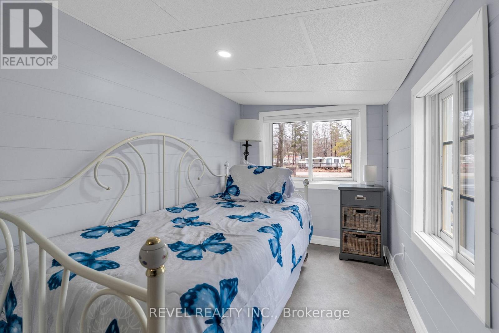 53 Playfair Drive, Tay, Ontario  L0K 2C0 - Photo 21 - S13008030