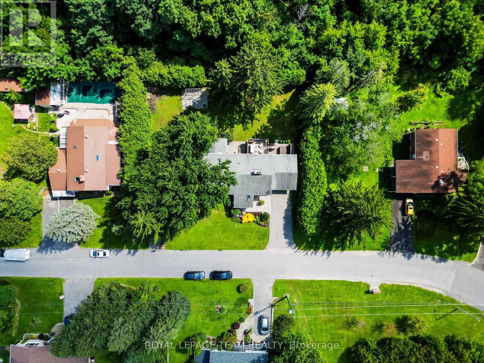 28 Maplehill Way, Ottawa, Ontario  K2C 3H1 - Photo 45 - X12824502